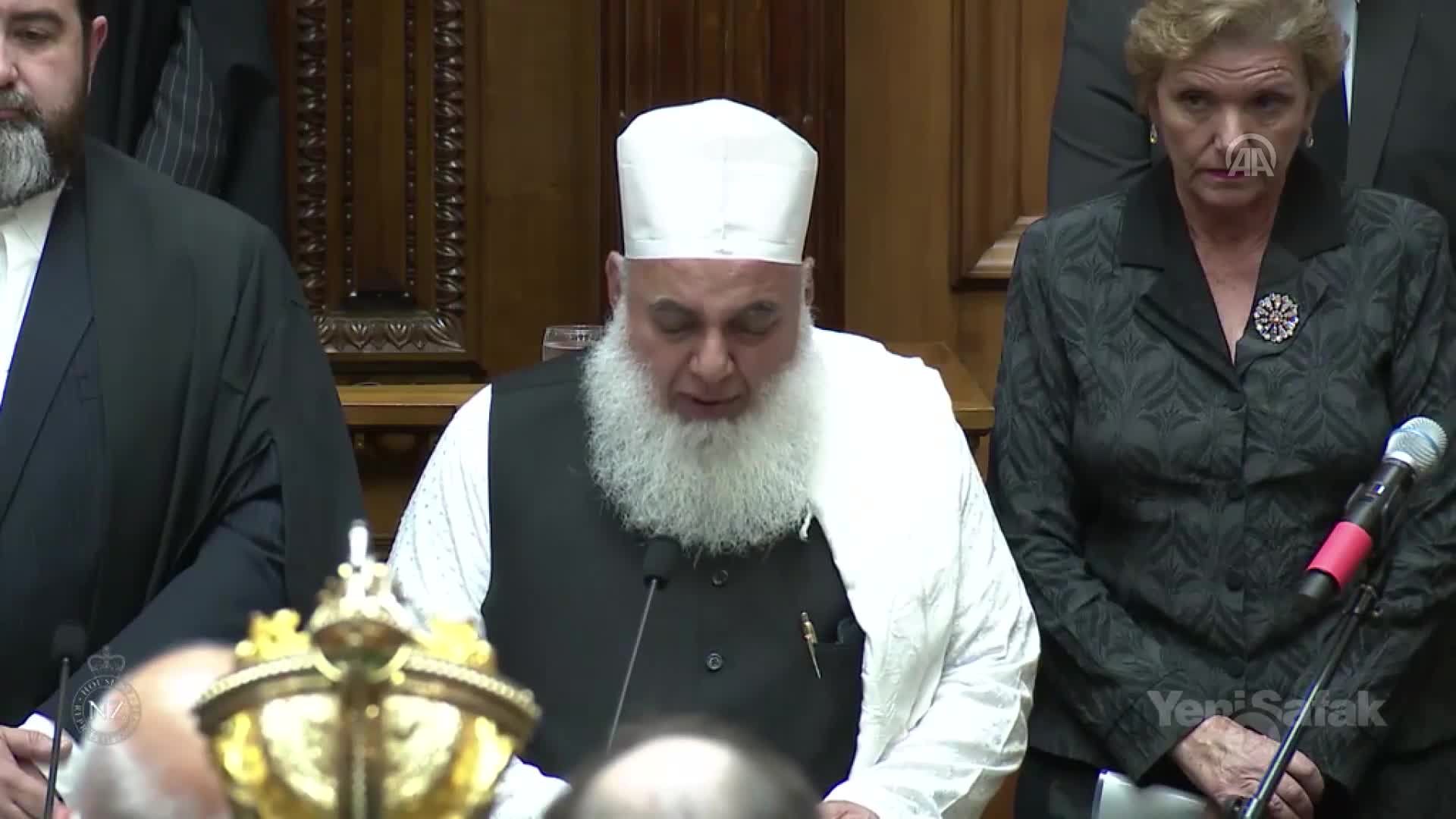 Yeni Zelandiya parlamentində Quran oxundu