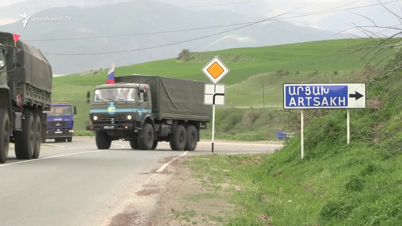 Rusiya sülhməramlıları Ermənistana daxil oldu
