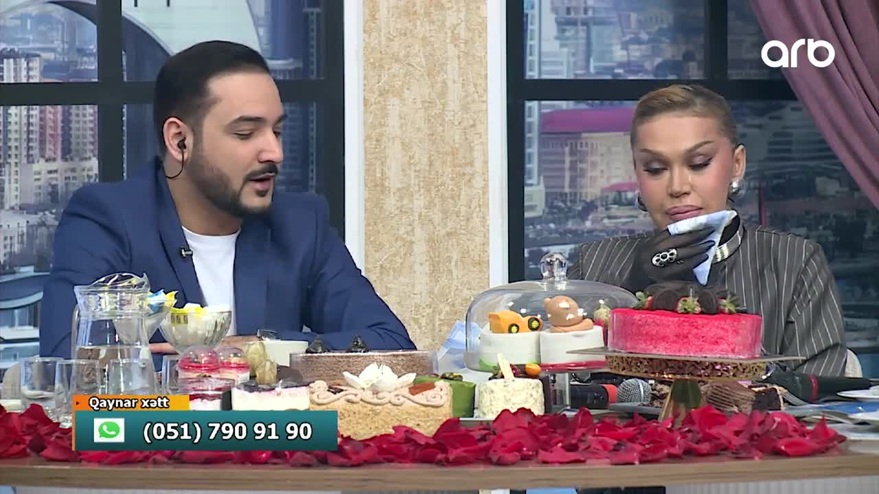  Rəqsanə canlı yayımda ağladı