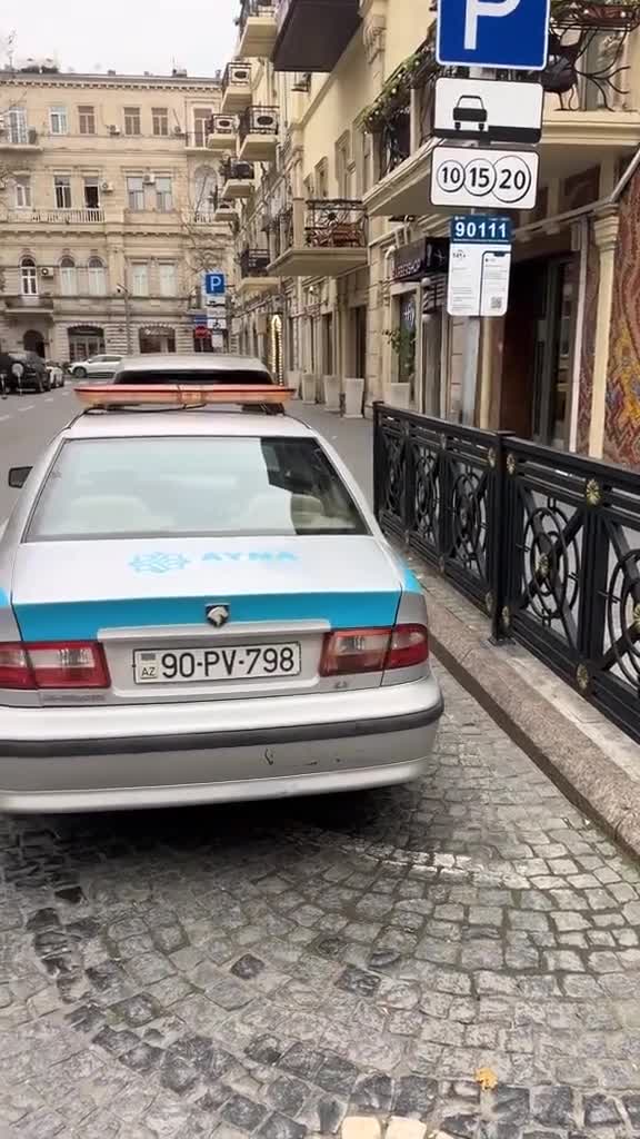 AYNA əməkdaşları qaydaları belə pozur 