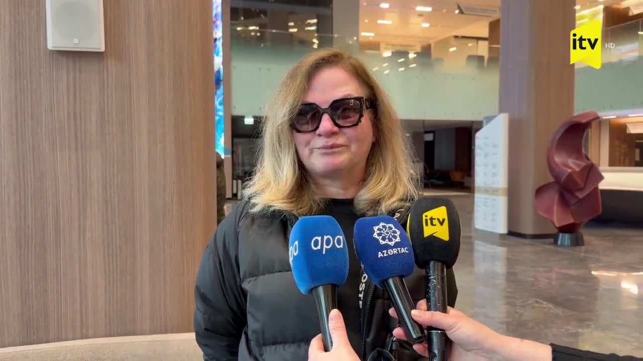 Heç kimlə görüşmək istəmir, o halda görünməyə utanırdı