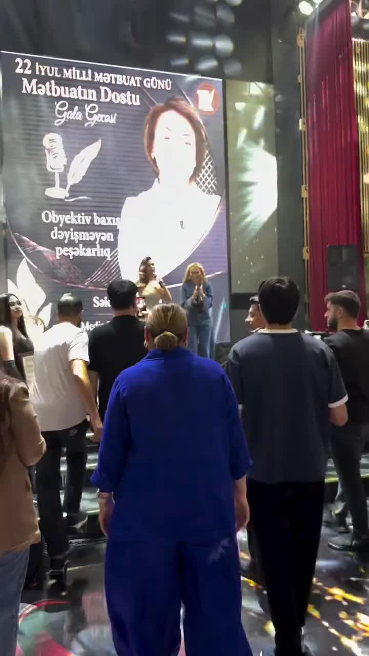 Səidə və Rəqsanə tədbirdə bir araya gəldi 