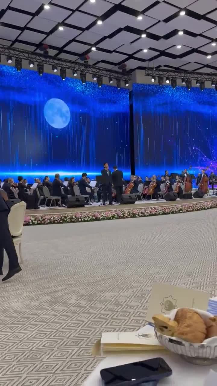 Ziyafətdə Müslüm Maqomayevin əsəri səsləndirildi 