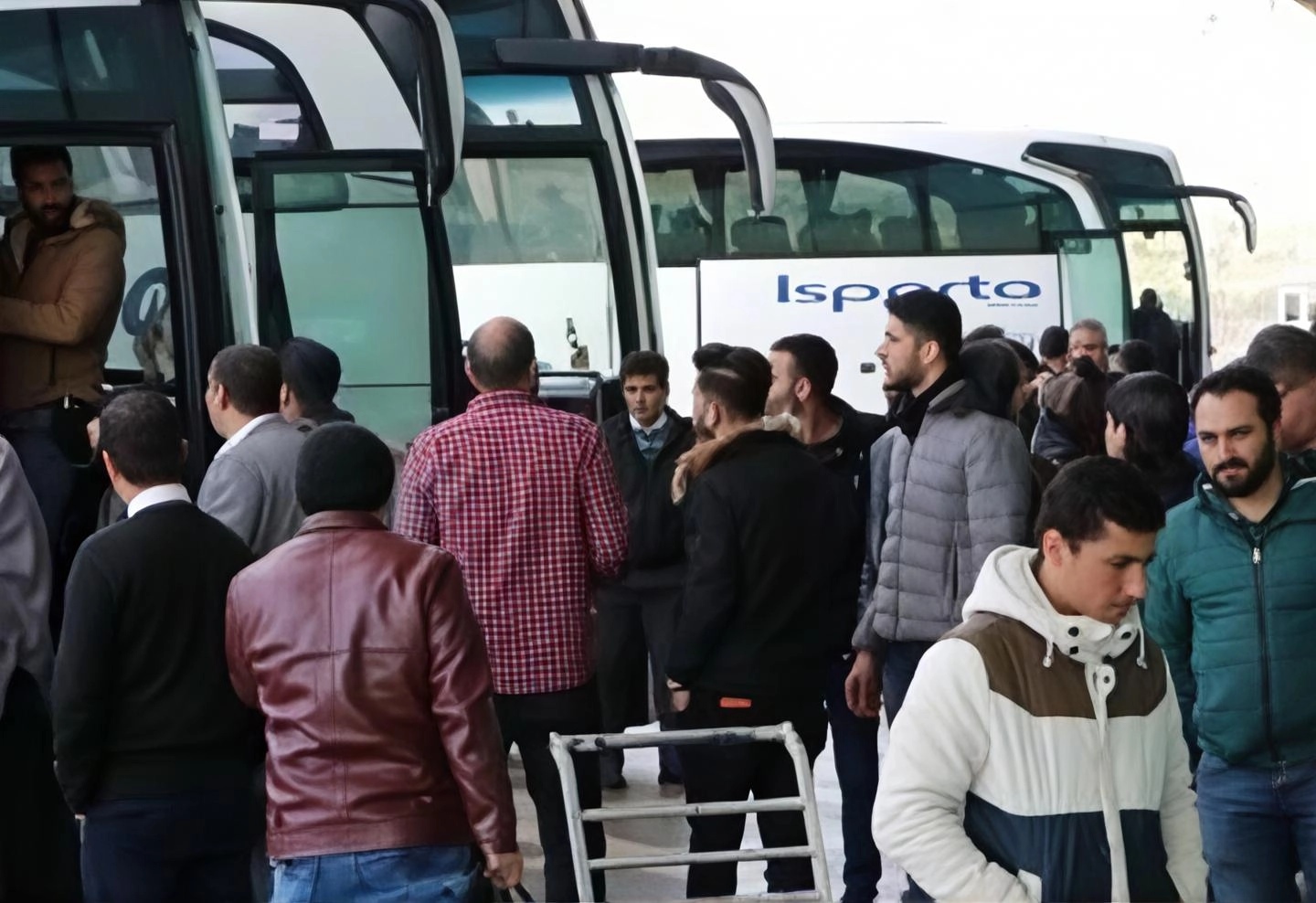 Deputatdan "kəndlərin boşalması" xəbərdarlığı