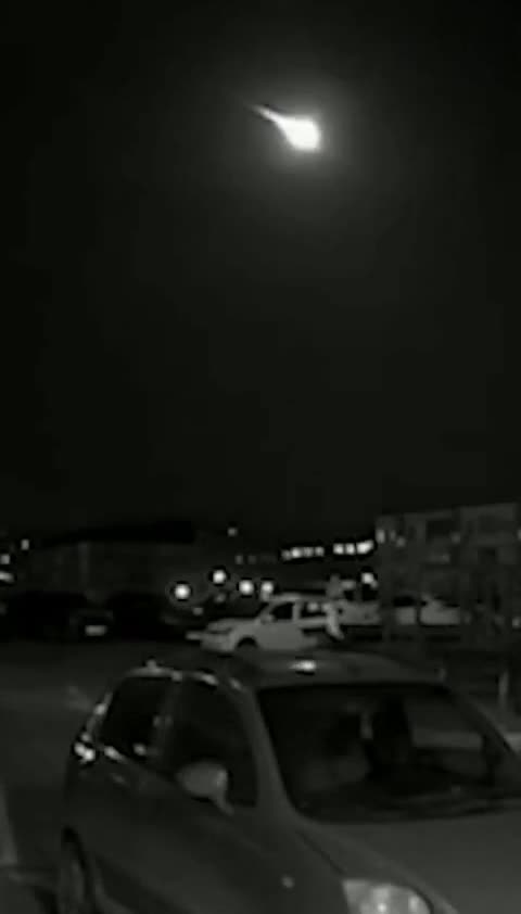 Dənizə meteor düşdü