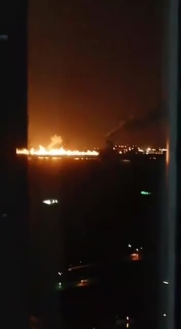 Rusiya limanında yanğın