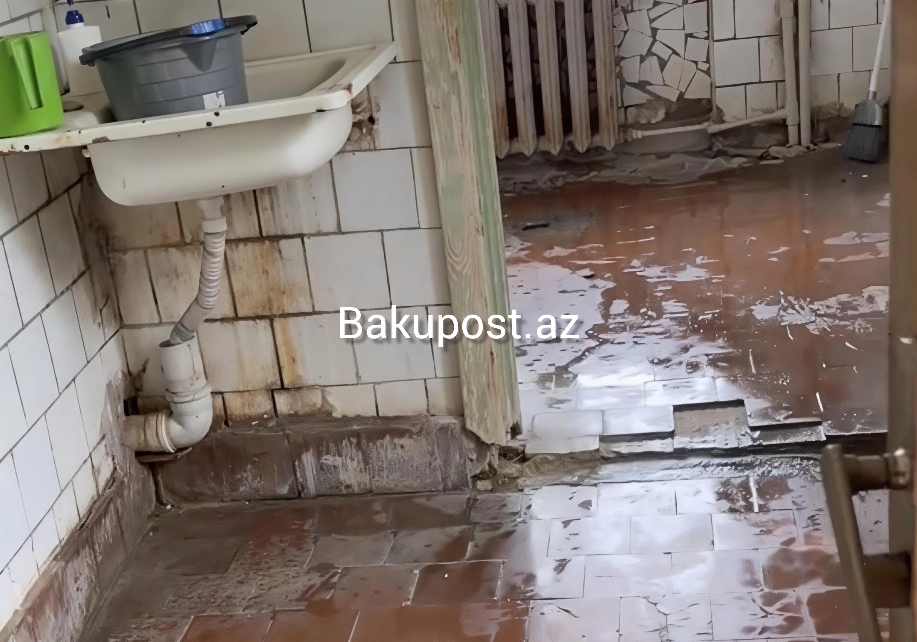 Bakıda dispanserin iyrənc vəziyyəti hamını şoka saldı