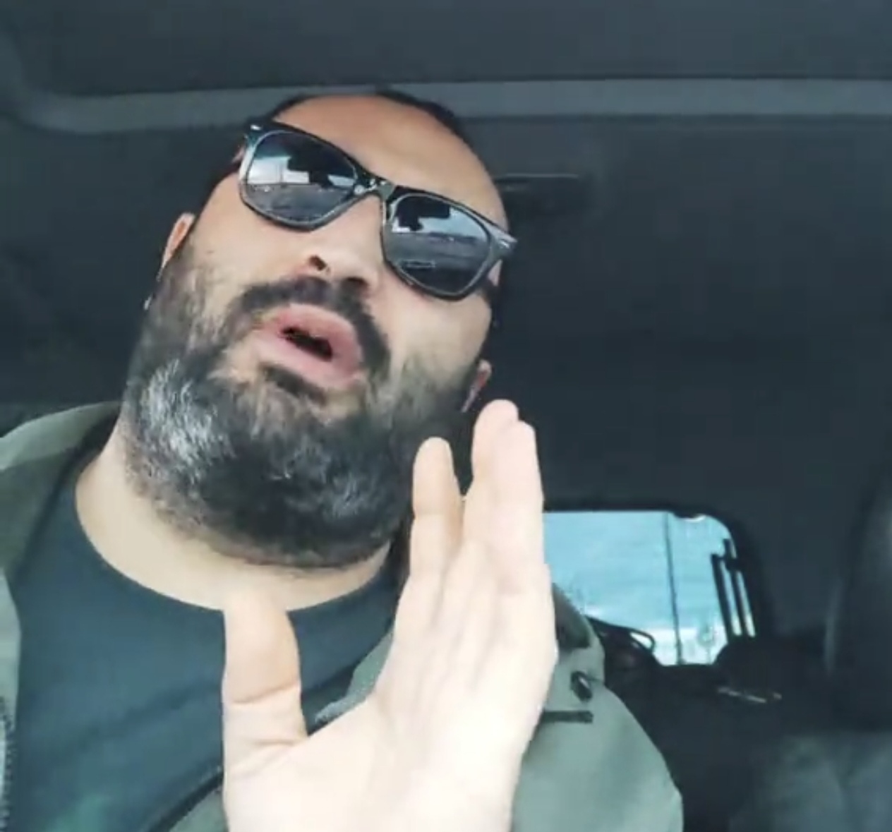 "Bu adamları kassaya buraxmayın"