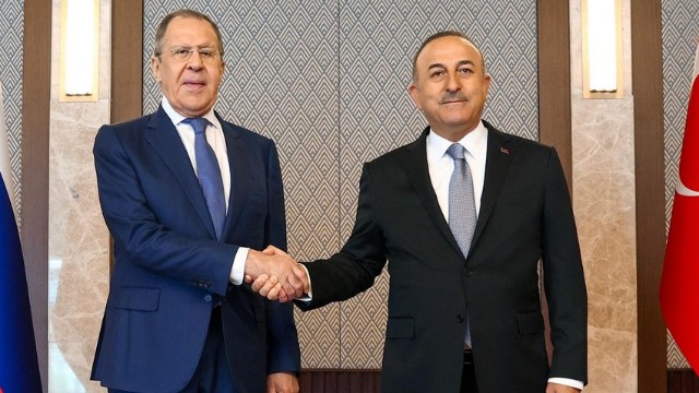 Lavrov Çavuşoğlu ilə Ankarada görüşdü