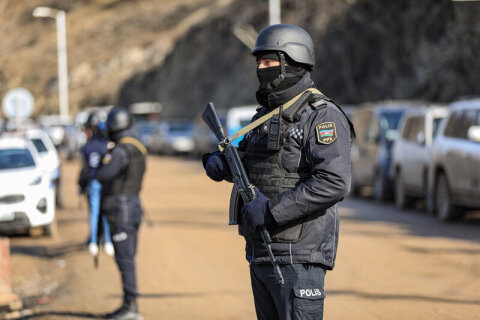 Azərbaycan polisi Xankəndidə saatlı bomba aşkarladı 