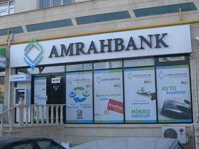 «Amrahbank»-ın işçiləri etiraz aksiyası keçirib