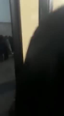Bakı metrosunda qan düşdü  Adamı vurub qaçdı