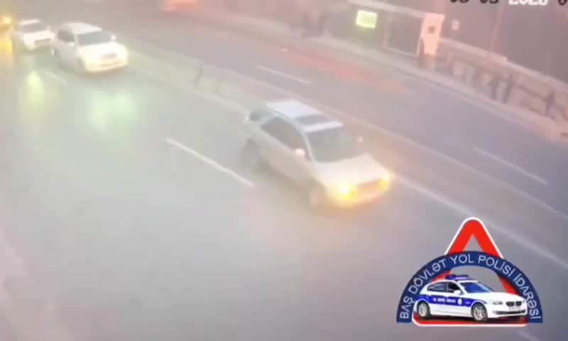 Kamaz sərnişin avtobusuna çırpıldı - VİDEO