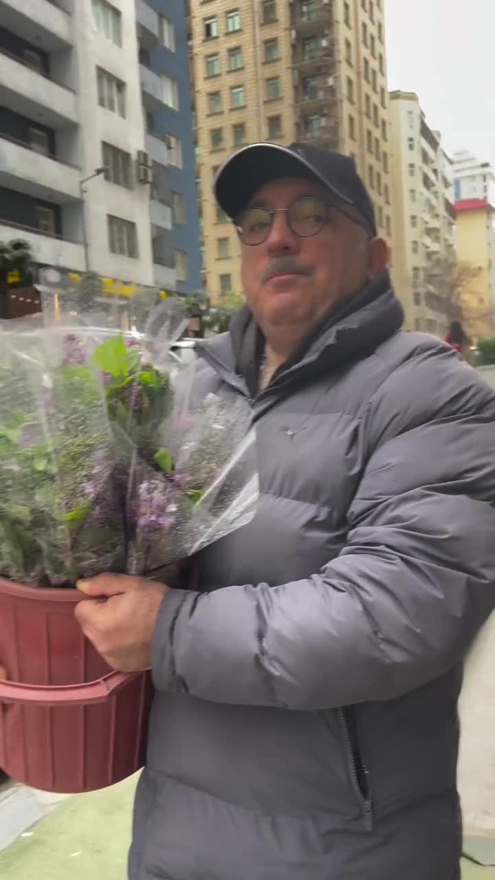 Bəhram Bağırzadə blogerləri məsxərəyə qoydu