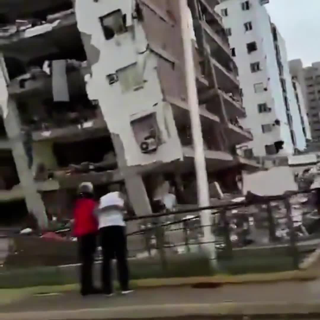 Venesuelada dağıdıcı zəlzələ