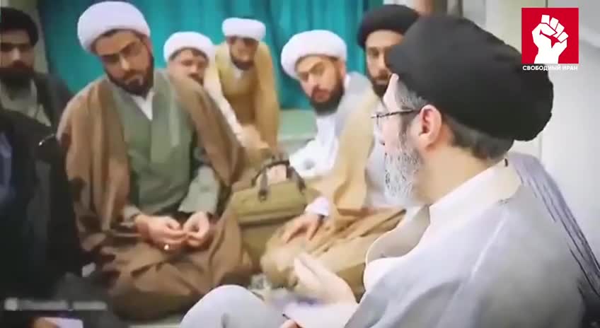 Müctəba Xamenei uzun fasilədən sonra 
