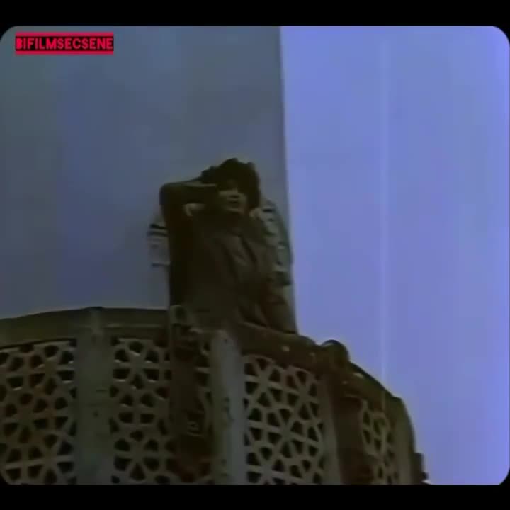 Bülənt Ərsoy azan oxudu
