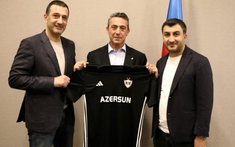 “Qarabağ” rəsmiləri Ali Koçla görüşdü 