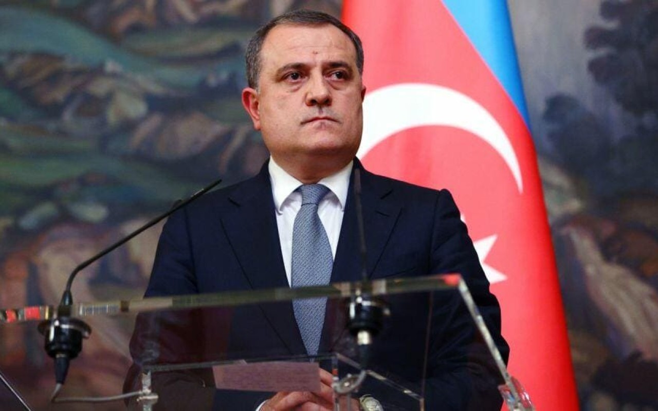 Ceyhun Bayramov Türkiyəyə getdi