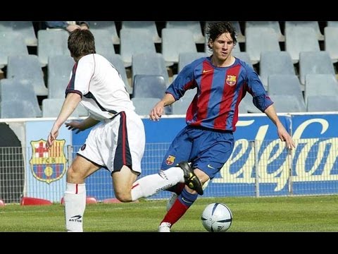 6 Mart 2004: Barselona B ilə ilk oyununa çıxan Lionel MESSİ