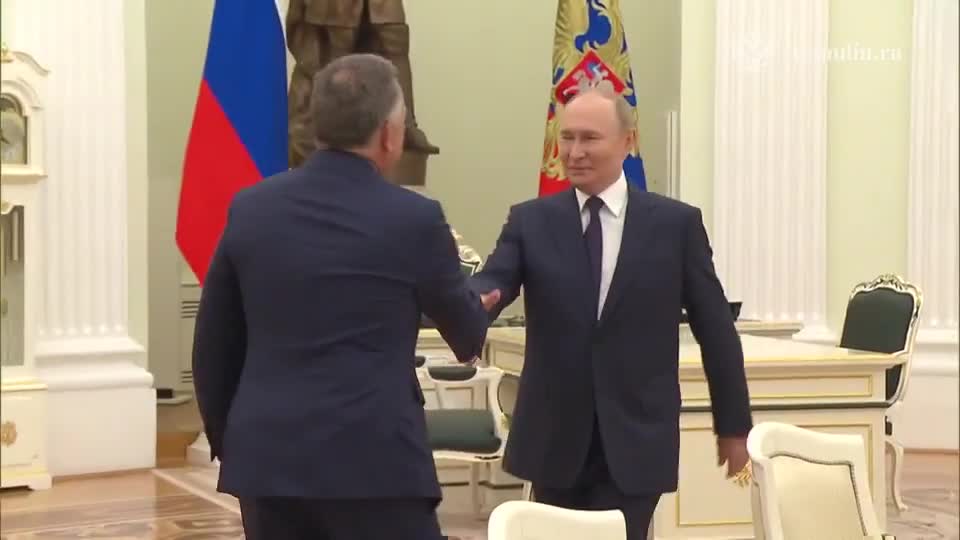 Putin Uitkoffu qəbul etdi