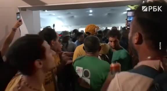 Fəallar COP30-a basqın etdilər