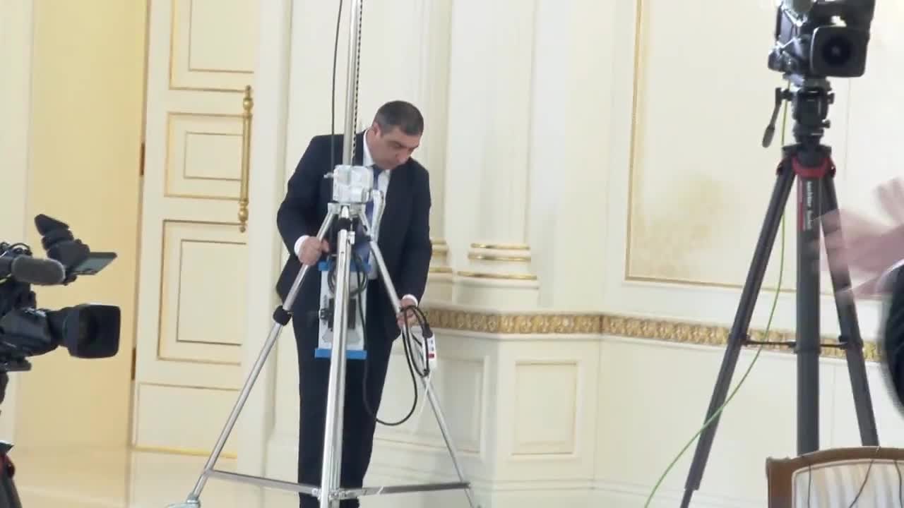 Prezidentin müsahibəsinə belə hazırlaşdılar