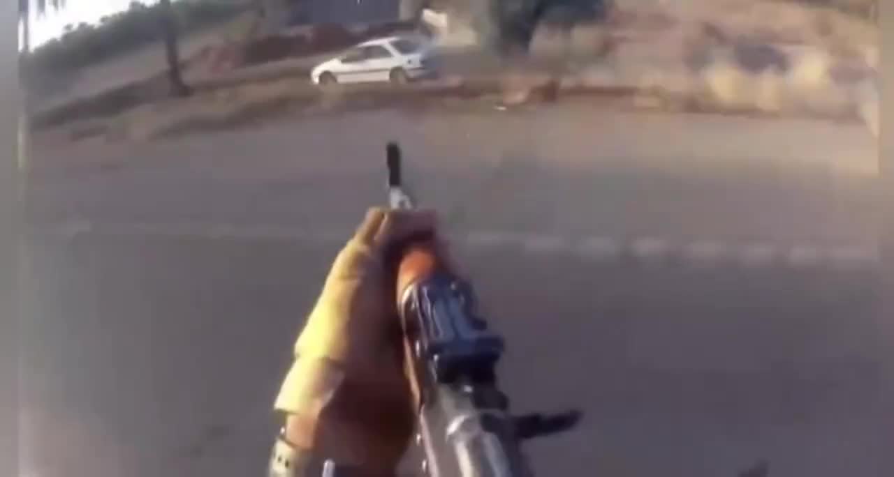  İranda naməlum şəxslər polisi güllələyib