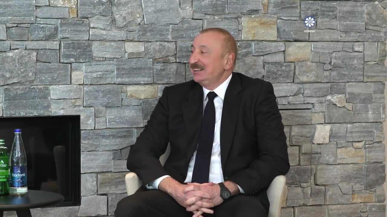 Prezident Davosda görüş keçirdi