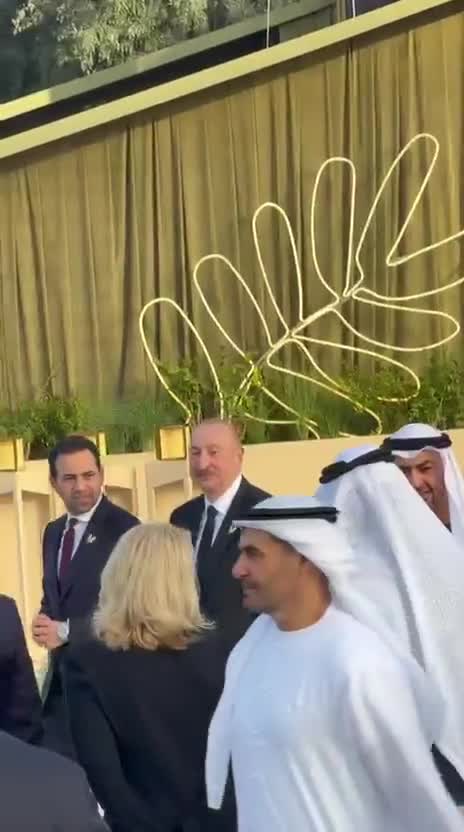 Prezident mərasimə gəldi