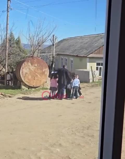 Bizim Hamlet müəllim…