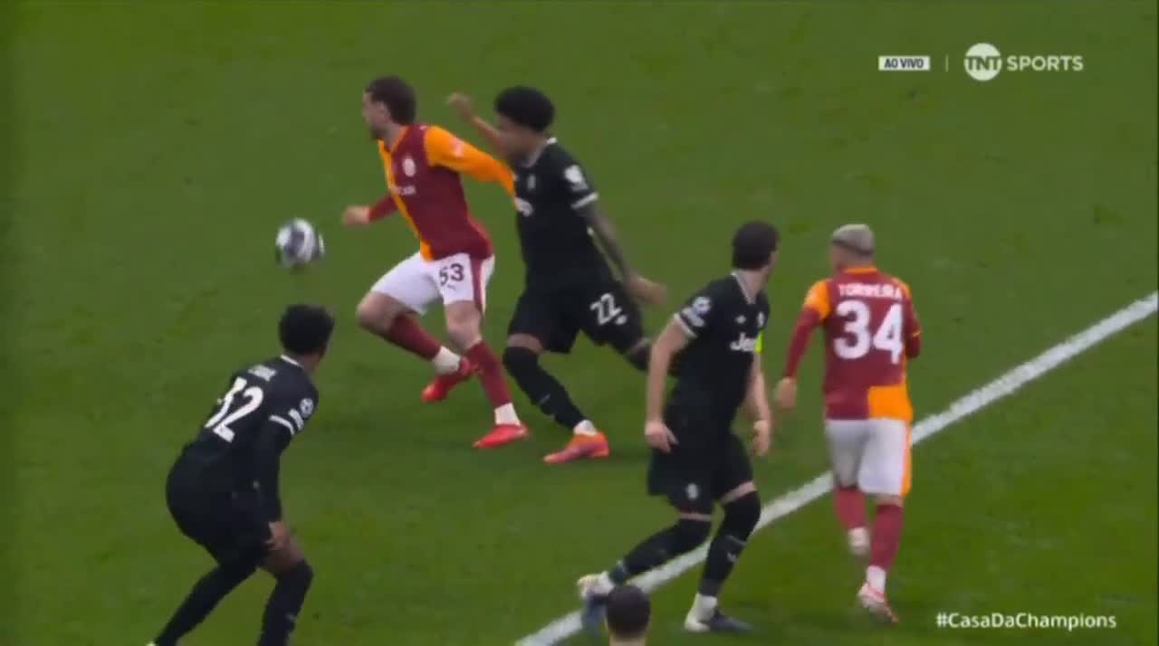 Noa Lanq 49-cu dəqiqədə hesabı bərabərləşdirdi