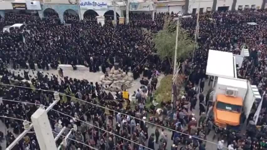 İranda 168 şagirdin dəfn mərasimi keçirilir