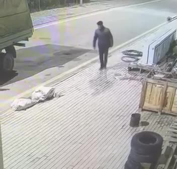 Qəzada ölən şəxsin yaxınları axtarılır