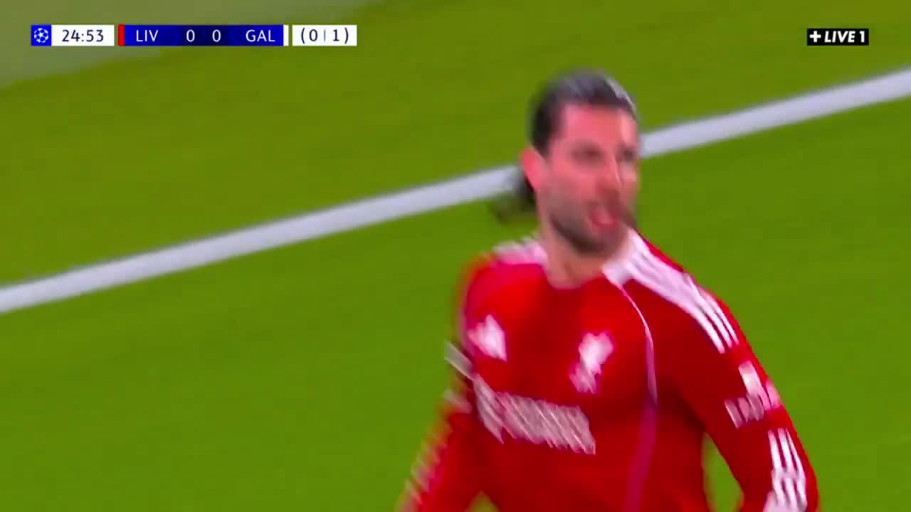 Dominik Soboslainin qolu