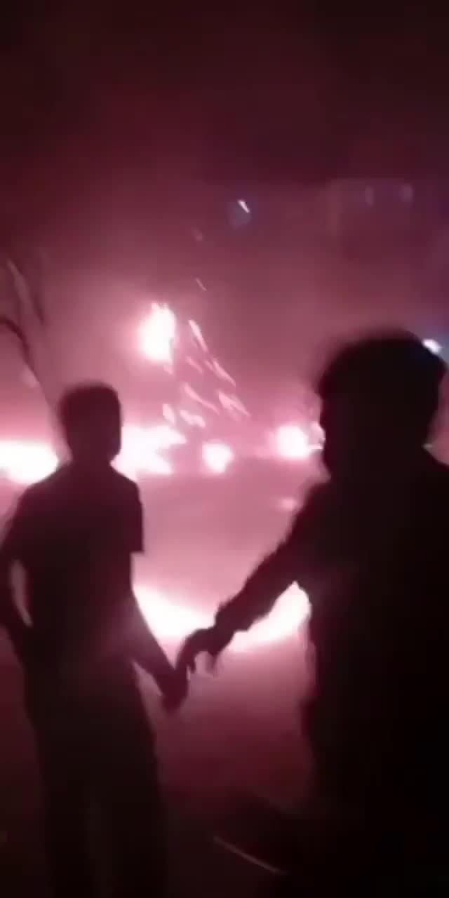 Sumqayıtda bayram tonqalına atılan benzin partlayış yaratdı