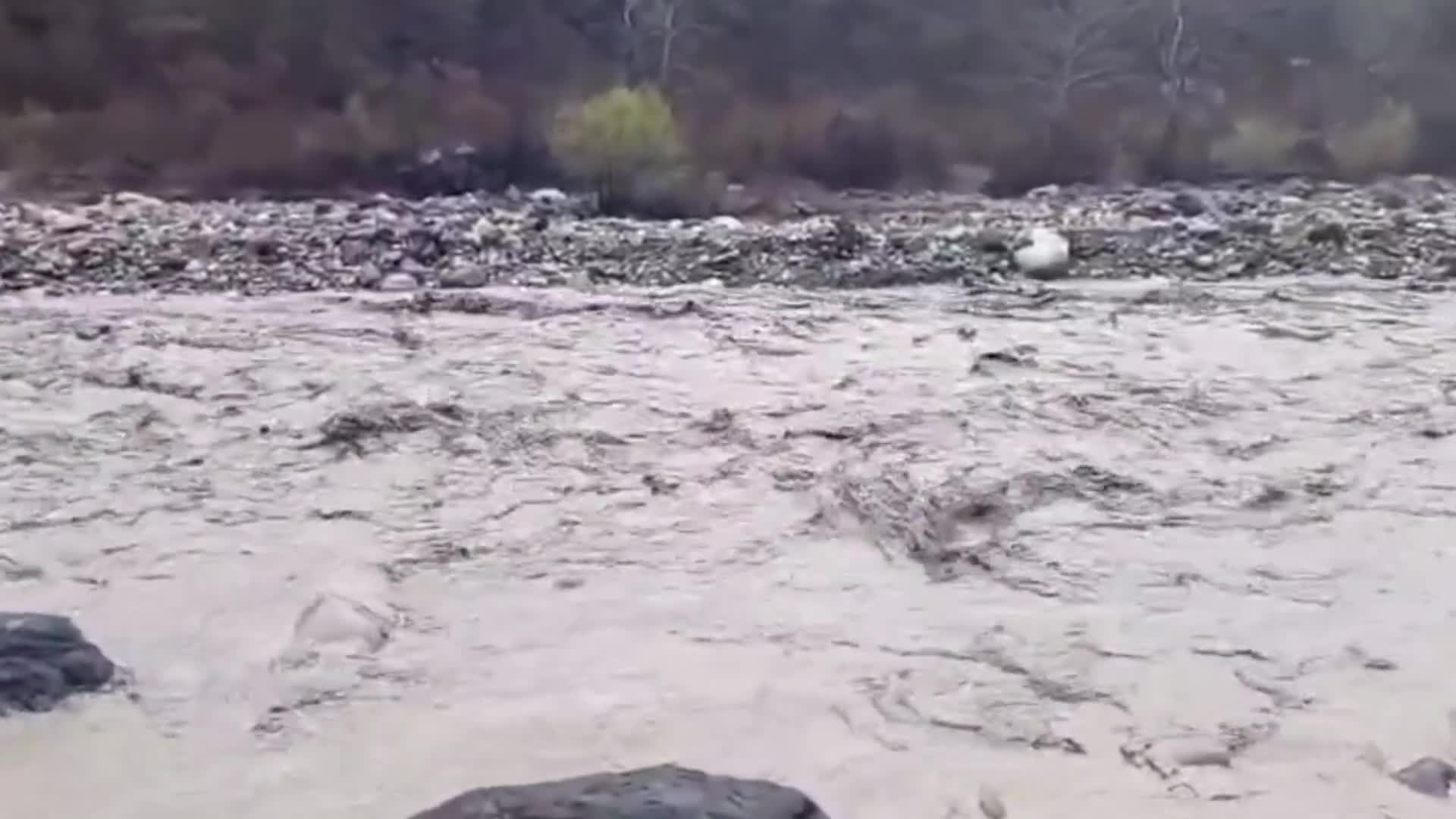 Əksər çaylarda sululuq artıb