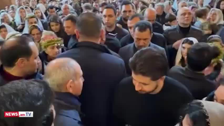 Paşinyana kilsədə hücum etdilər