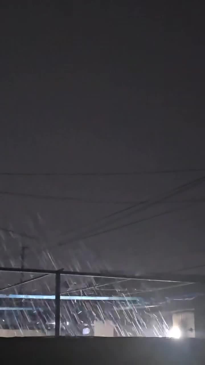 Aprelin ortasında Bakıya dolu yağır