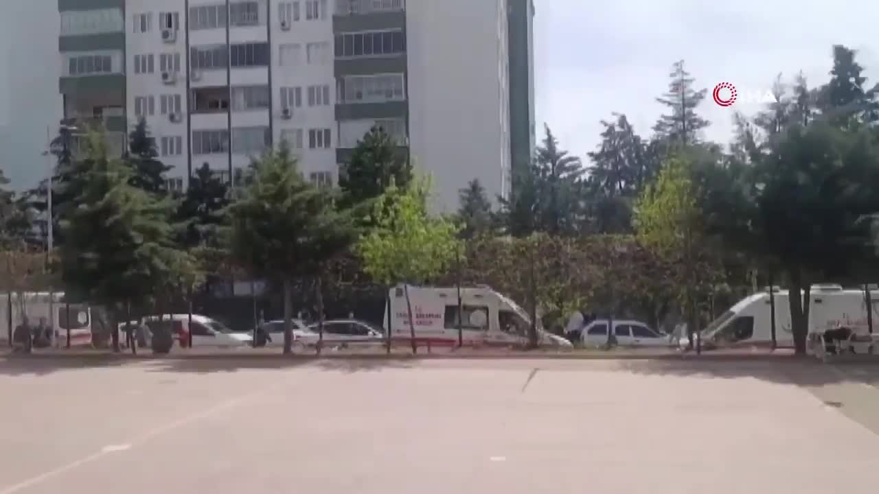 Türkiyədə daha bir məktəbə silahlı hücum