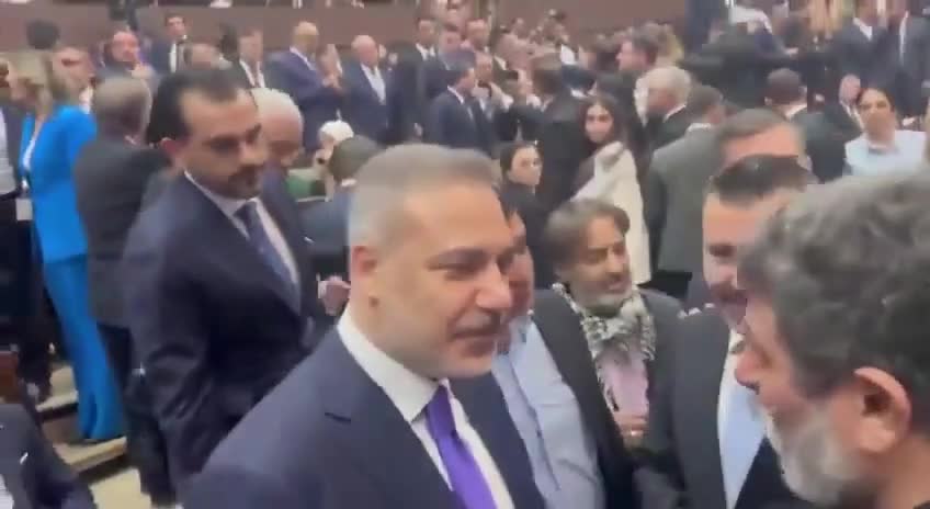 “Yeraltı”nın aktyoru Hakan Fidanla bunları danışdı