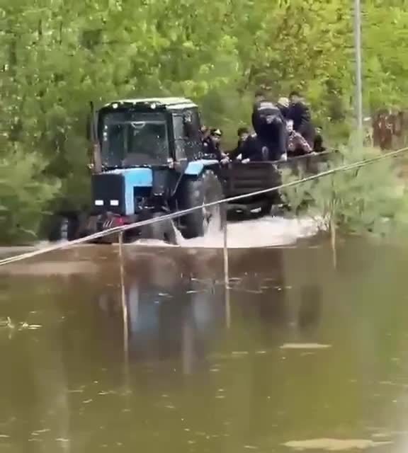 Zərdabda Kür daşdı - Vətəndaşlar belə xilas edildi