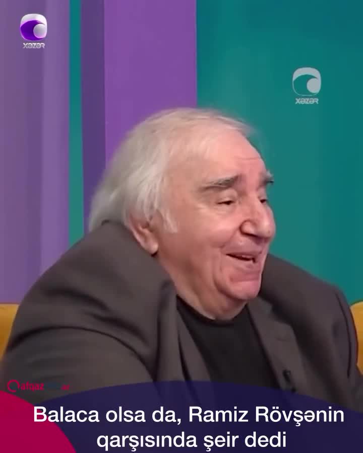 Balaca da olsa, Ramiz Rövşənin qarşısında şeir dedi
