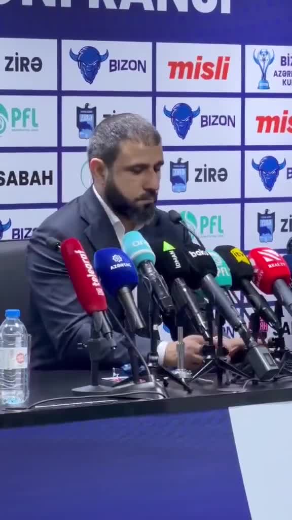“Vurulan qollar sualların cavabı idi”