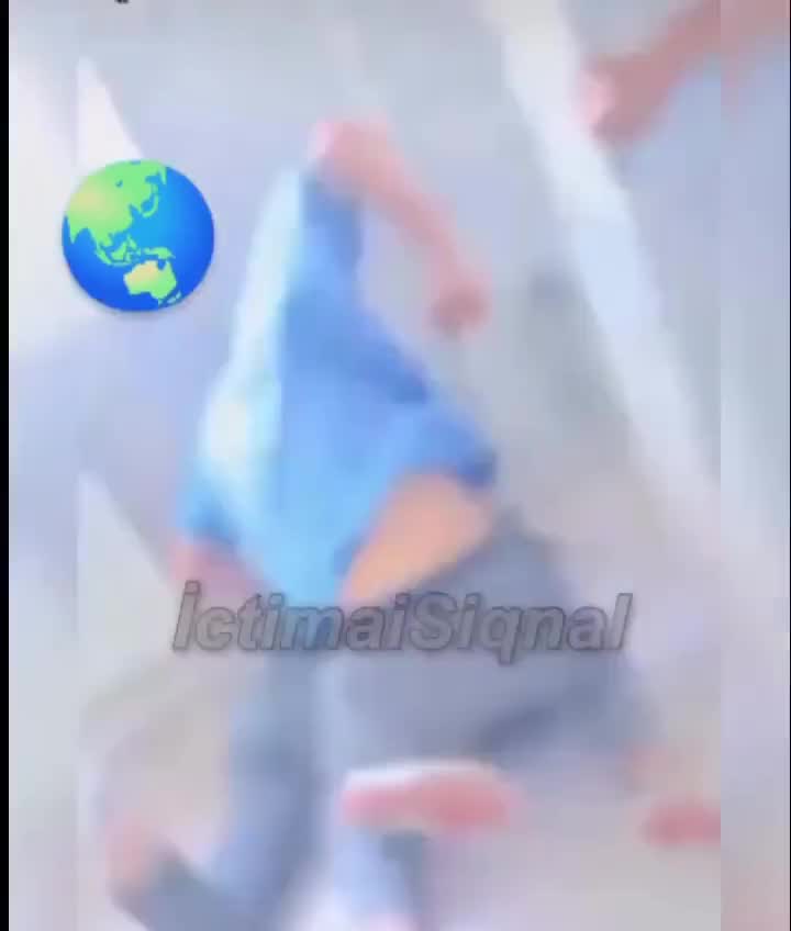 Məktəbdə sinif yoldaşını döydü