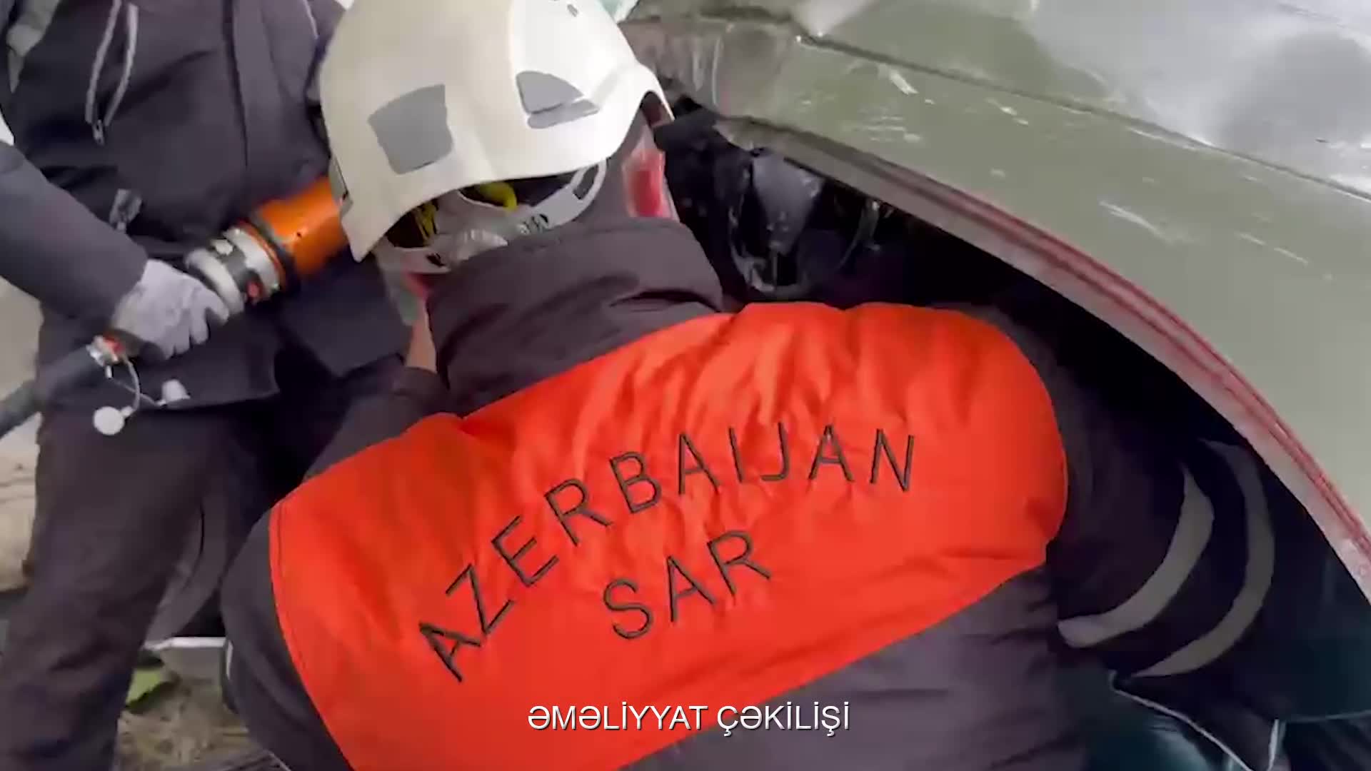 Sürücü belə xilas edildi