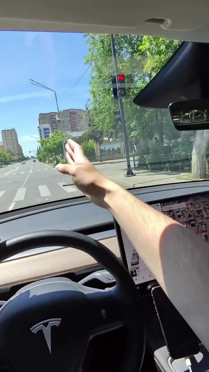Bu küçədəki nişanlama çaqınlıq yaradır?