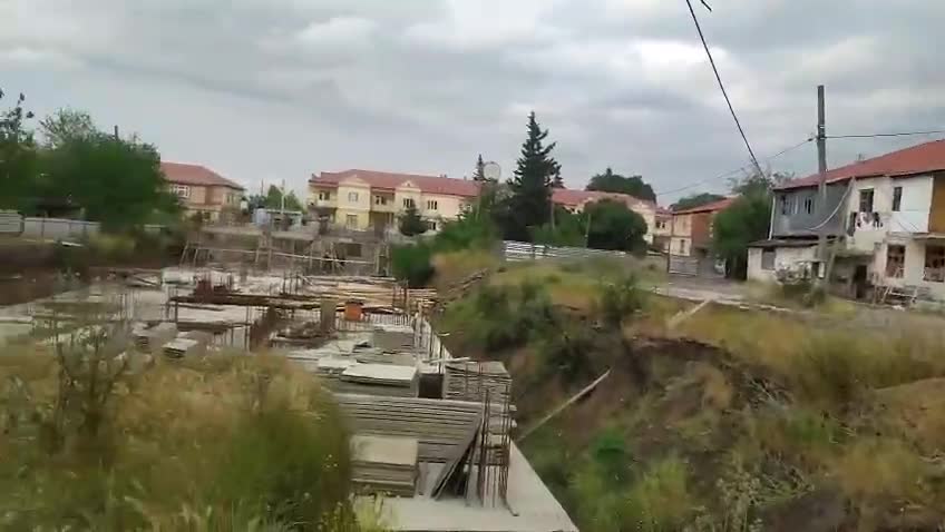 “4 ildir ki, tikintini yubadırlar”