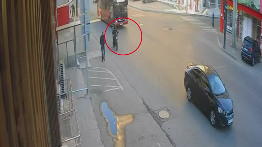 Oğurluqla məşğul olan motosikletçi tutuldu