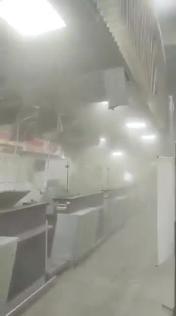 Karakas zəlzələdən az sonra... - 1